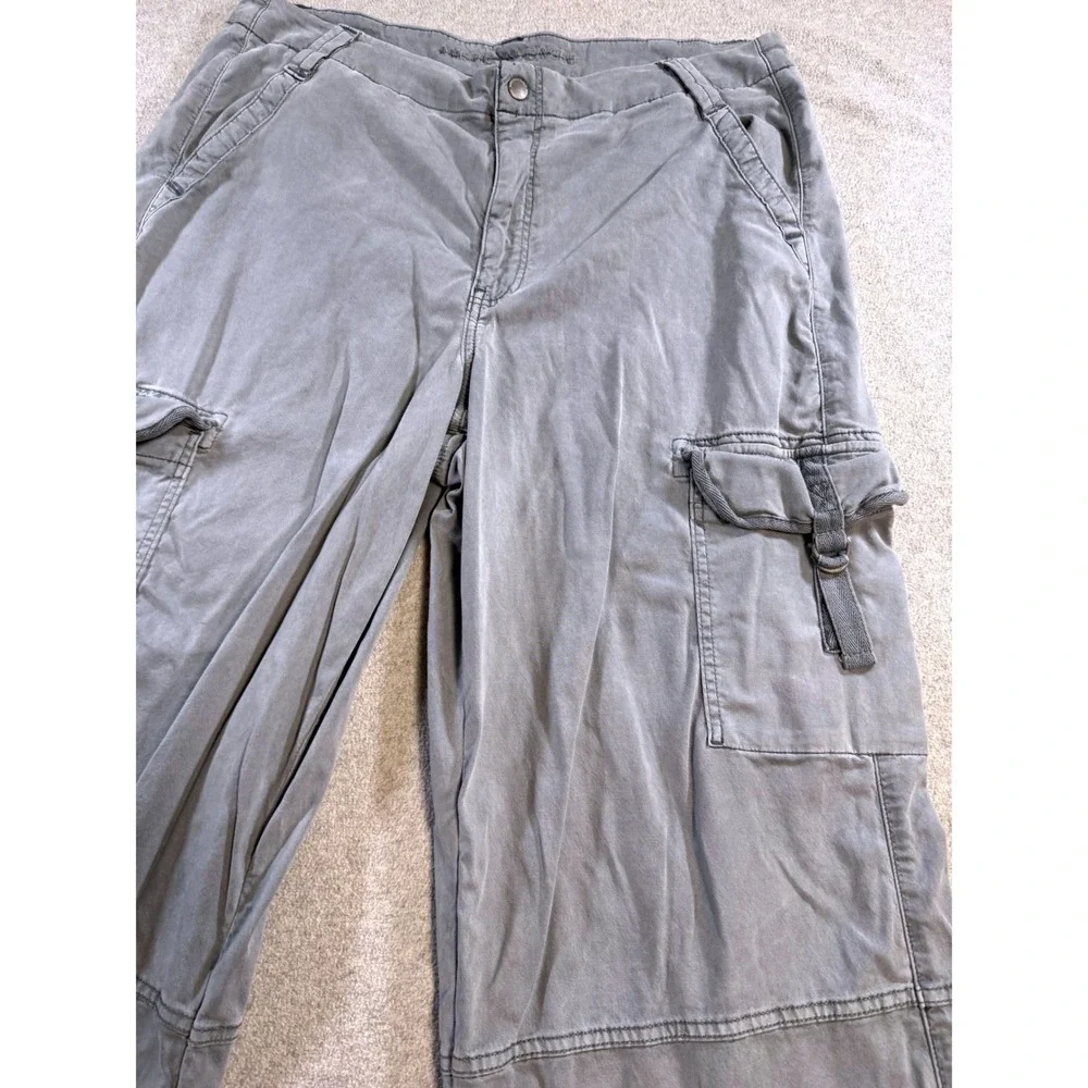 American Eagle Cargo Pants Womens Sz 16 Gray Wide Leg Utility Pockets Casual Y2K